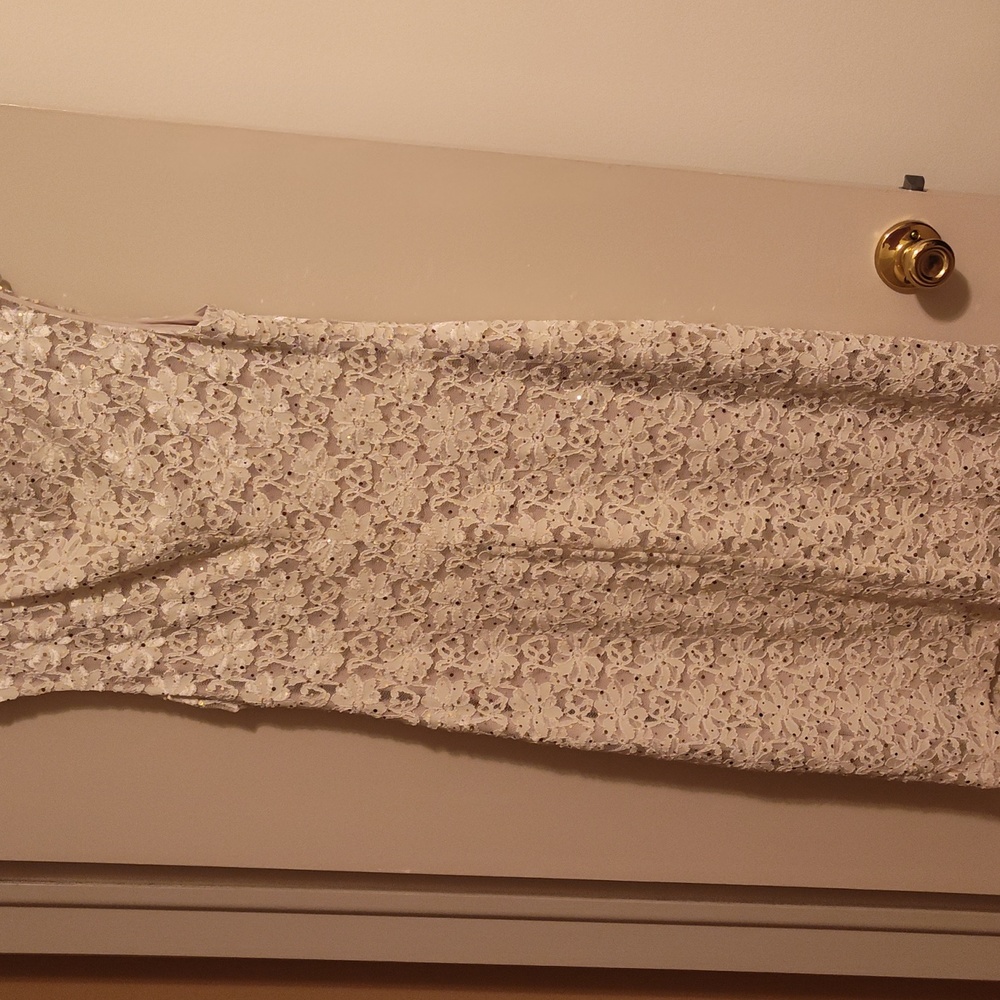 PARTY DRESS - Picture 3 of 6